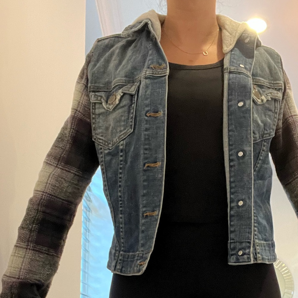 Denim and flannel sleeve JET Jacket. Only worn once. Size P/S
